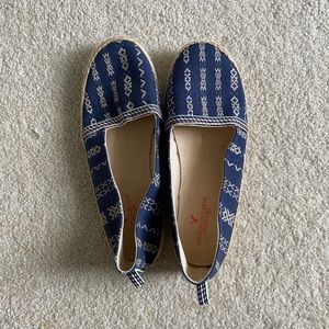 Canvas flats